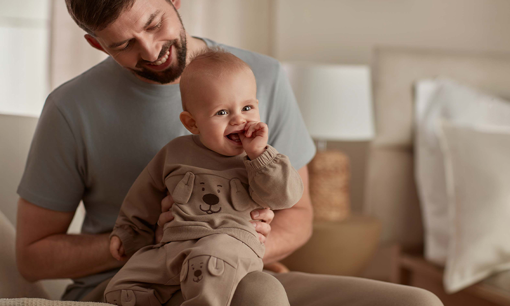 Dijete u očevom krilu